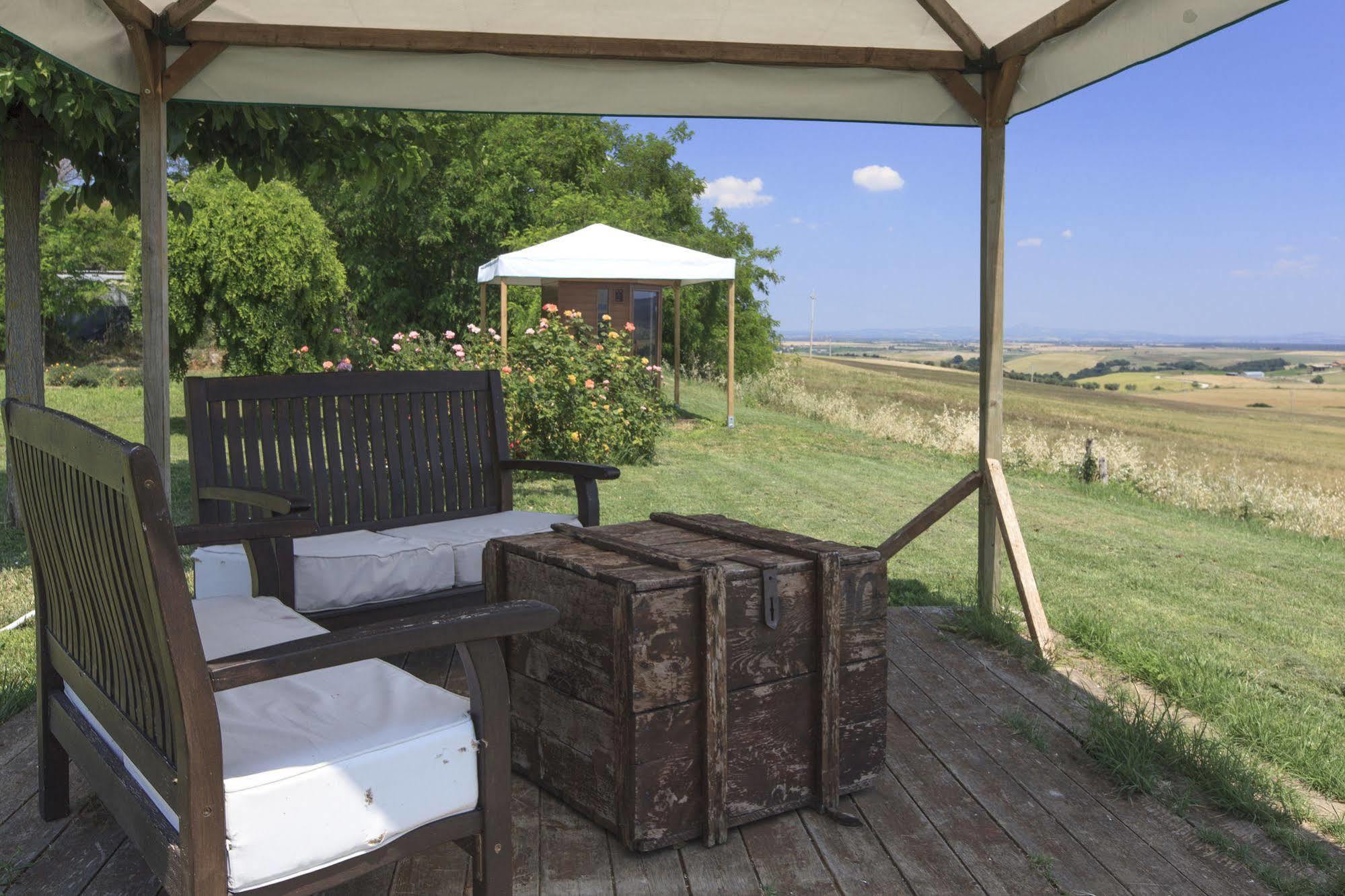 Locanda Rossovino Montebello Eksteriør bilde